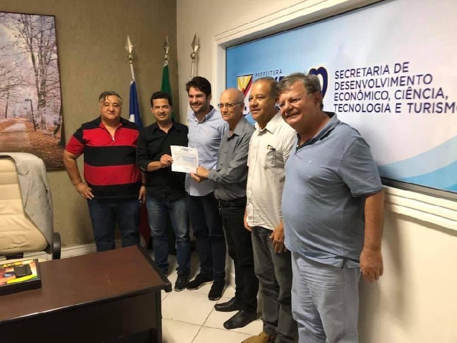Prefeitura entrega Licença Ambiental ao Laticínio Betânia