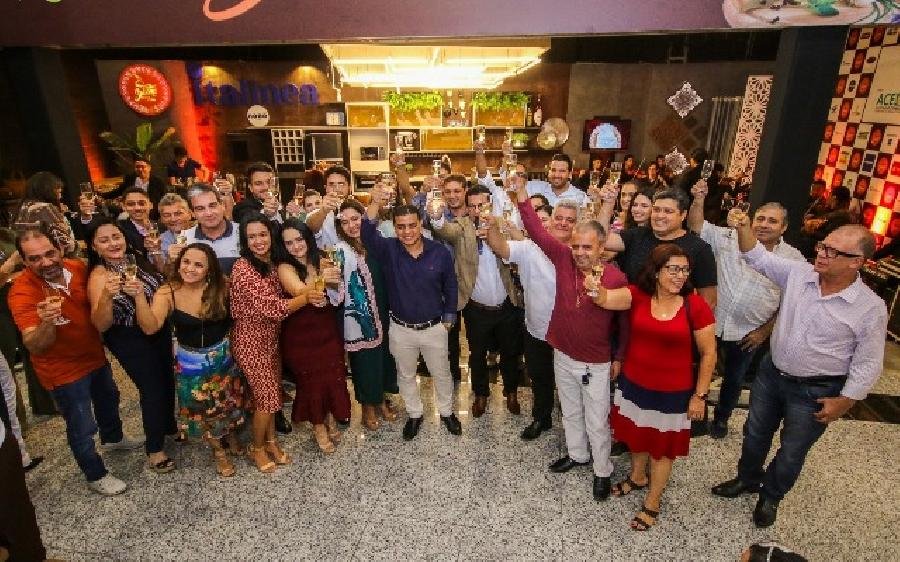  ‘Cozinha Show’ abre mais uma edição do Festival Gastronômico Sabores Teixeira de Freitas