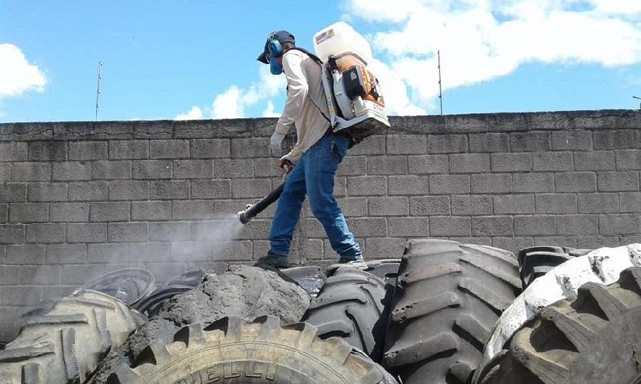 Contra a dengue: agentes de endemias fazem mutirão na cidade 
