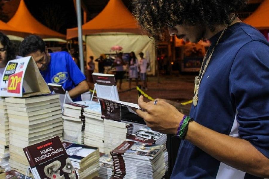  FLITEF chega ao fim e marca teixeirenses com muita música, teatro, poesia e livros