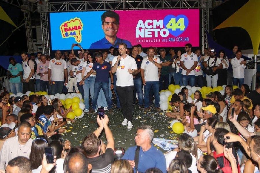 Dr Marcelo Belitardo recebe ACM Neto em Teixeira de Freitas e resgata a tradição dos comícios