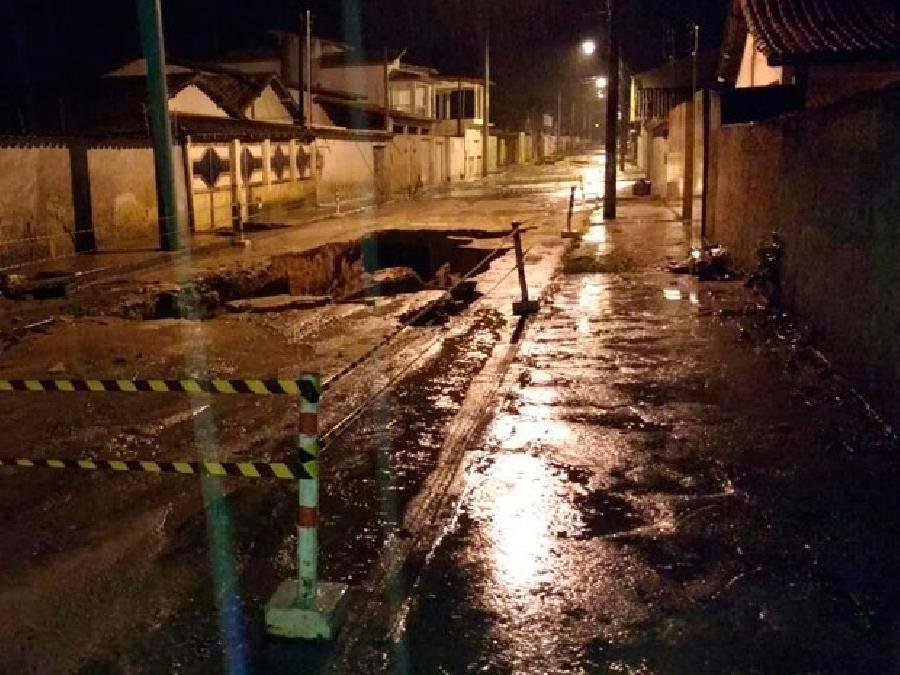  Chuvas causam prejuízos e adiam eventos em Teixeira de Freitas-BA