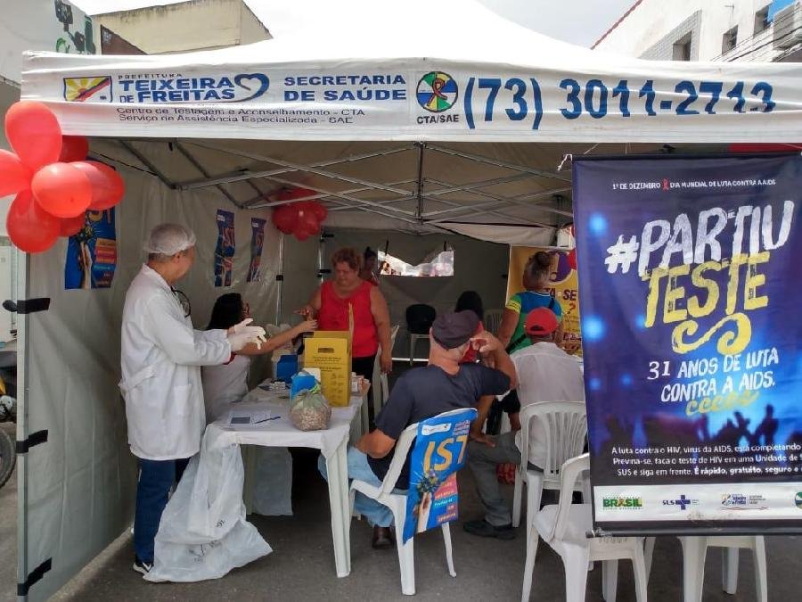 Dezembro Vermelho: CTA realiza testes rápidos de HIV no centro da cidade.