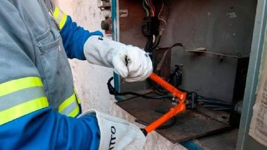 Concessionária é condenada por falta de aviso correto sobre corte de luz