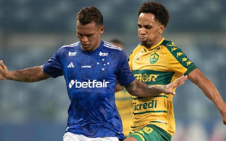 Gabriel Verón se despede do Cruzeiro nas redes sociais