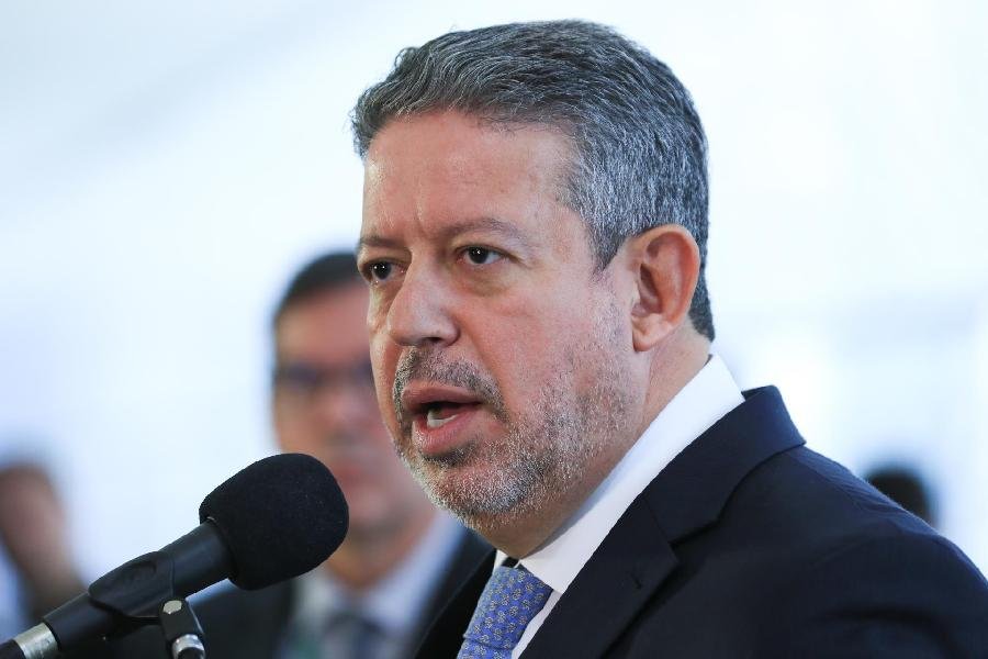 Emendas: Lira promete responder questionamento de Dino nesta sexta (27)