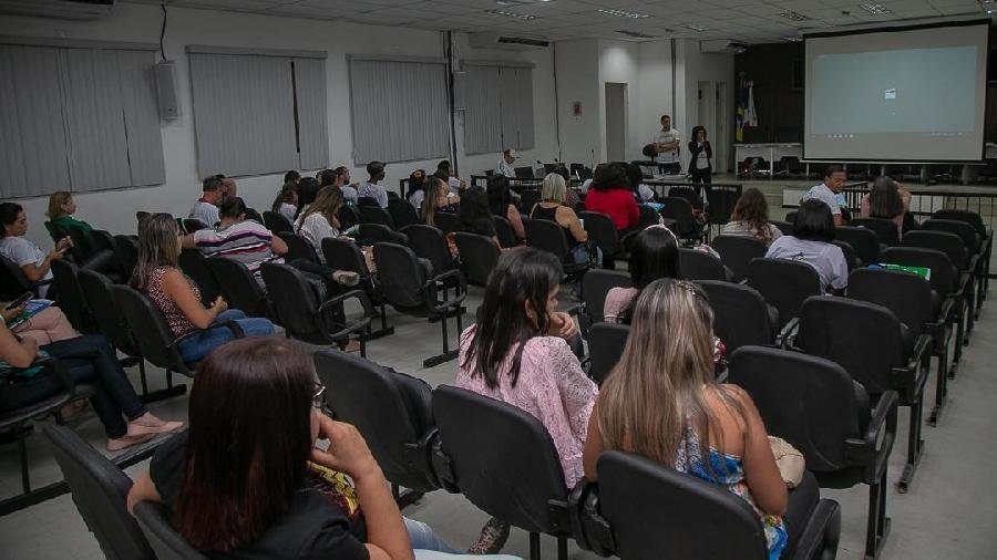 Secretaria de Saúde realiza I Simpósio de Transtornos Mentais Relacionados ao Trabalho