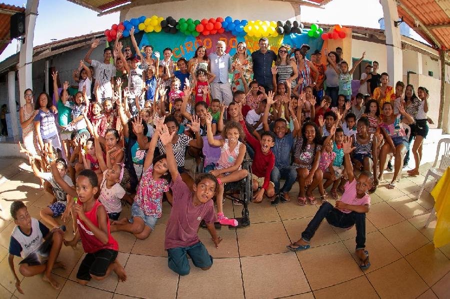 Festa de aniversário coletiva traz momentos de alegria e diversão para crianças atendidas pelo CRAS do Ulisses Guimarães