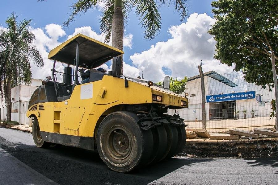 Teixeira Asfaltada: asfaltamento do acesso ao bairro Mirante do Rio está sendo finalizado