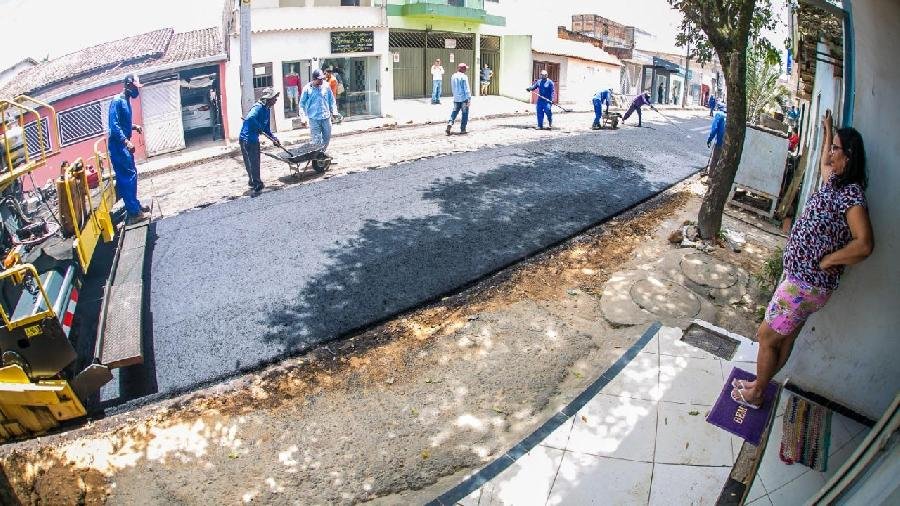 Teixeira Asfaltada: Moradores da rua Doutor José André da Cruz aprovam início do asfaltamento
