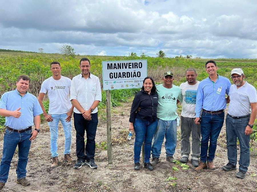 Cooperativa do Mato Grosso do Sul visita atividades do PAT da Mandiocultura no Extremo Sul da Bahia
