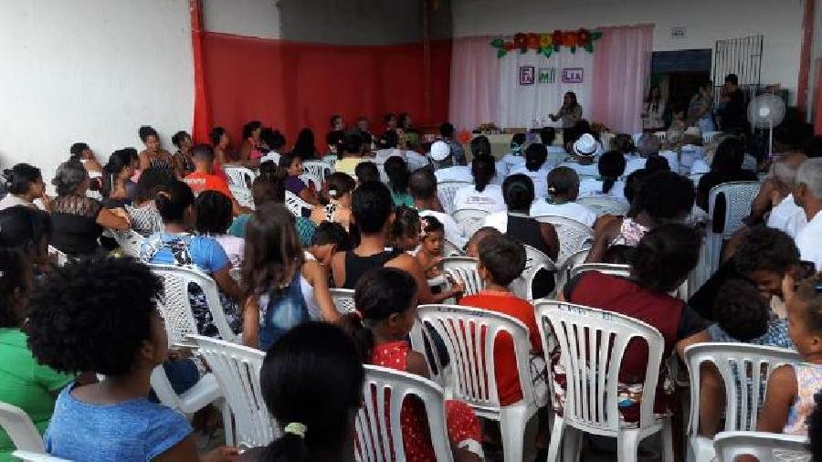  Usuários e autoridades participam da Festa da Família no Cras Liberdade