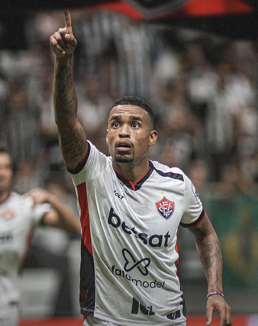 Vitória reage, empata com o Atlético-MG e respira na luta contra o rebaixamento