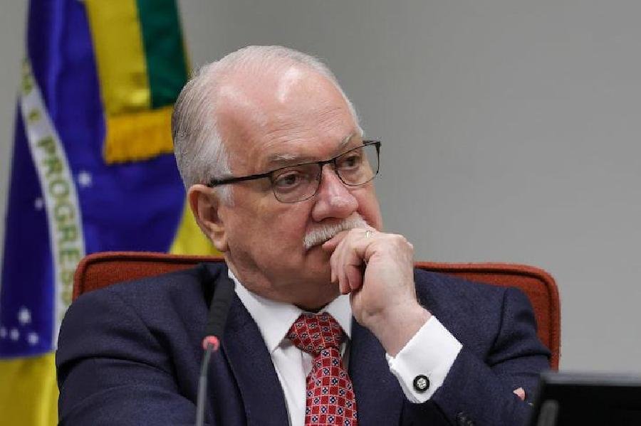 Fachin defende limites na atuação do STF no 8/1