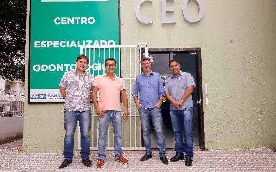 Secretário de Saúde acompanha evolução do serviço de saúde bucal após investimentos realizados no CEO de Teixeira de Freitas Secretário de Saúde acompanha evolução do serviço de saúde bucal após investimentos realizados no CEO de Teixeira de Freitas