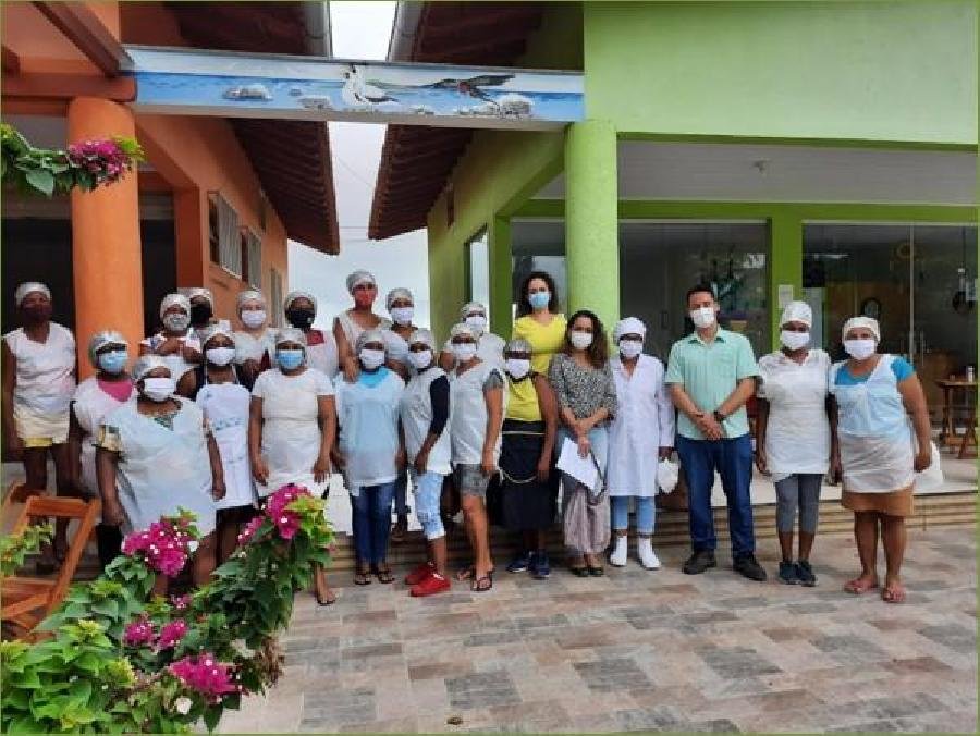 Suzano capacita pescadoras, pescadores e marisqueiras em Caravelas e Prado