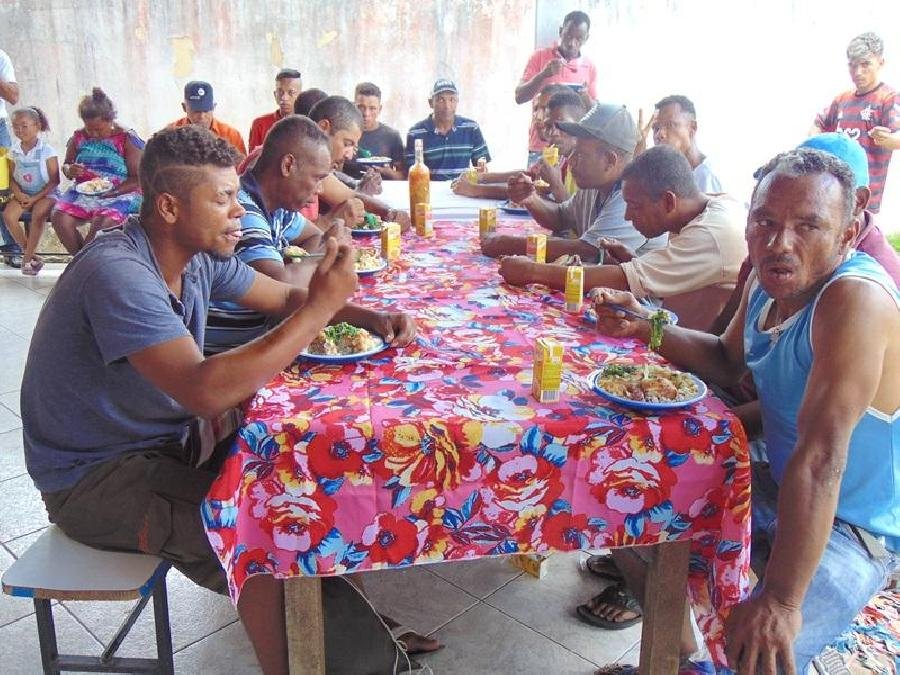  Projeto UniSocial promove Ceia Natalina no Centro Pop em Teixeira de Freitas