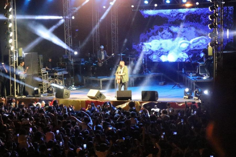 Encerramento da Festa da Cidade contou com show de Fernandinho, cerimônia cívica e outras atrações religiosas.