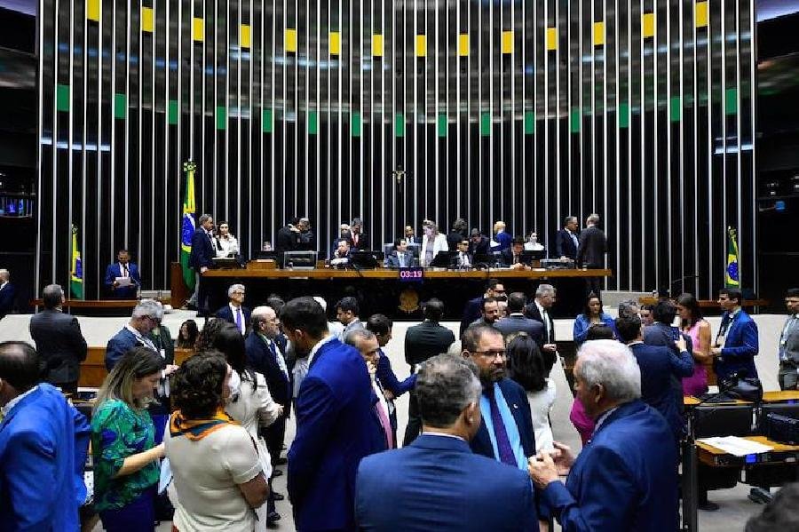 Governadores e oposição devem reagir no Congresso e no STF a decreto de Lula sobre uso de força