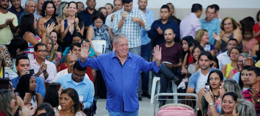  Diretores da rede municipal são empossados por Temóteo Brito