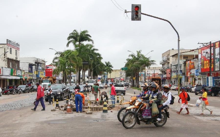  Assunto: Modernização do Trânsito em Teixeira de Freitas trará mudanças na Rotatória entre as avenidas Getúlio Vargas e São Paulo